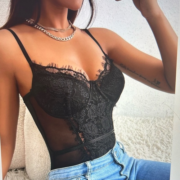 Black lace body suit never worn - Picture 3 of 4